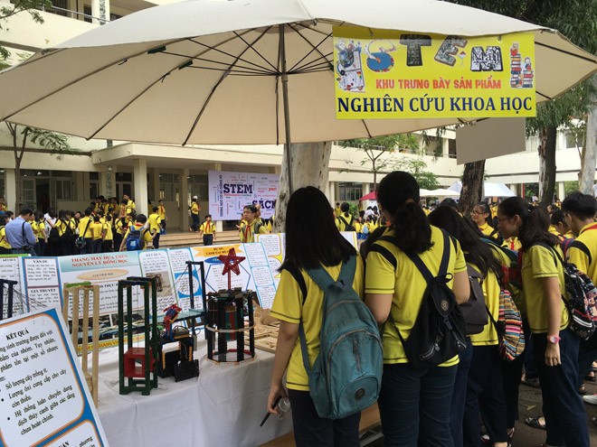 Ngày hội STEM và đọc sách của học sinh Hà Nội - ảnh 9