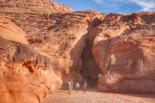 Bí ẩn hẻm núi Antelope Canyon có một không hai thế giới - ảnh 1