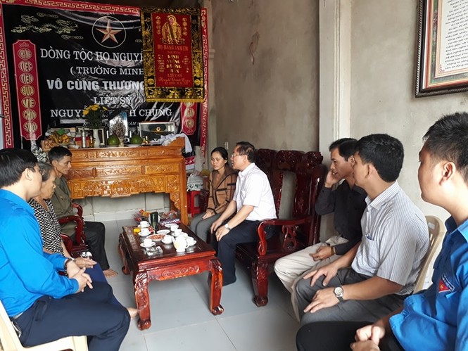 Ấm lòng nơi lũ qua - ảnh 4
