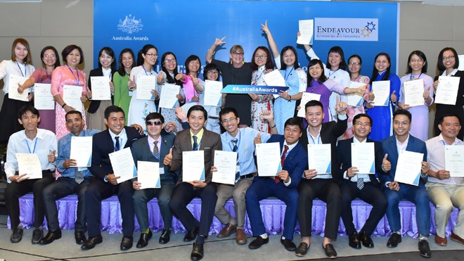 Ba người khuyết tật nhận học bổng du học Australia - ảnh 2