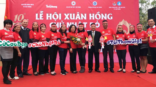Chủ Nhật Đỏ lan tỏa ở thành phố cảng Hải Phòng - ảnh 1