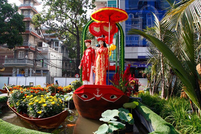 Độc đáo những chú chó 'biểu diễn' đờn ca tài tử tại Cần Thơ - ảnh 4