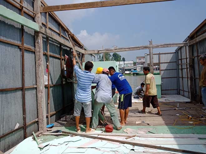 'Hà bá' nuốt chửng 5 căn nhà tại Cần Thơ vào sáng sớm - ảnh 2