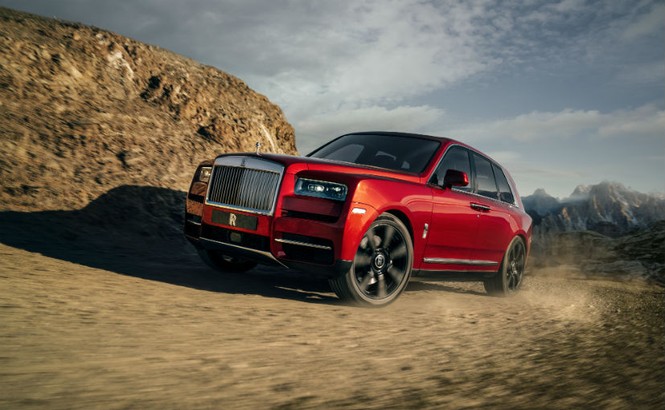 Rolls-Royce Cullinan chính thức ra mắt - ảnh 1