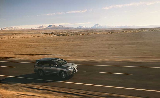 Lexus LX 570 bán chính thức tại Ấn Độ với giá khoảng 7,8 tỷ đồng - ảnh 1