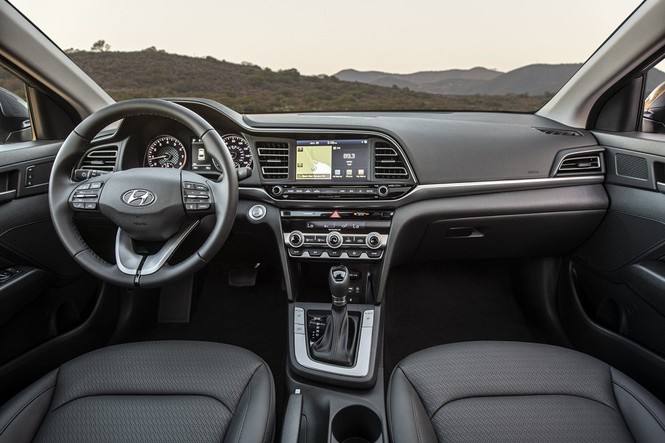 Hyundai Elantra 2019 sắp ra mắt với thiết kế cứng cáp hơn - ảnh 2