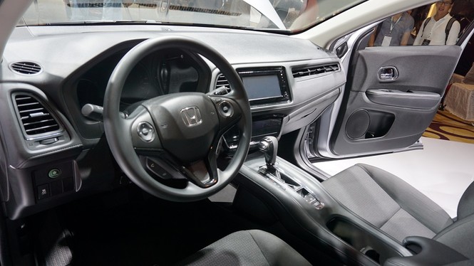 Giá bán Honda HR-V tại Việt Nam cao hơn ở Thái Lan - ảnh 2