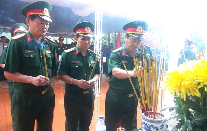 Truy điệu và an táng 36 hài cốt liệt sĩ hy sinh 50 năm trước - ảnh 2