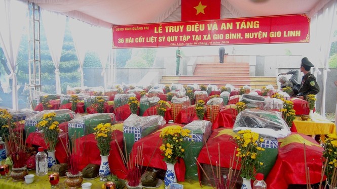 Truy điệu và an táng 36 hài cốt liệt sĩ hy sinh 50 năm trước - ảnh 1