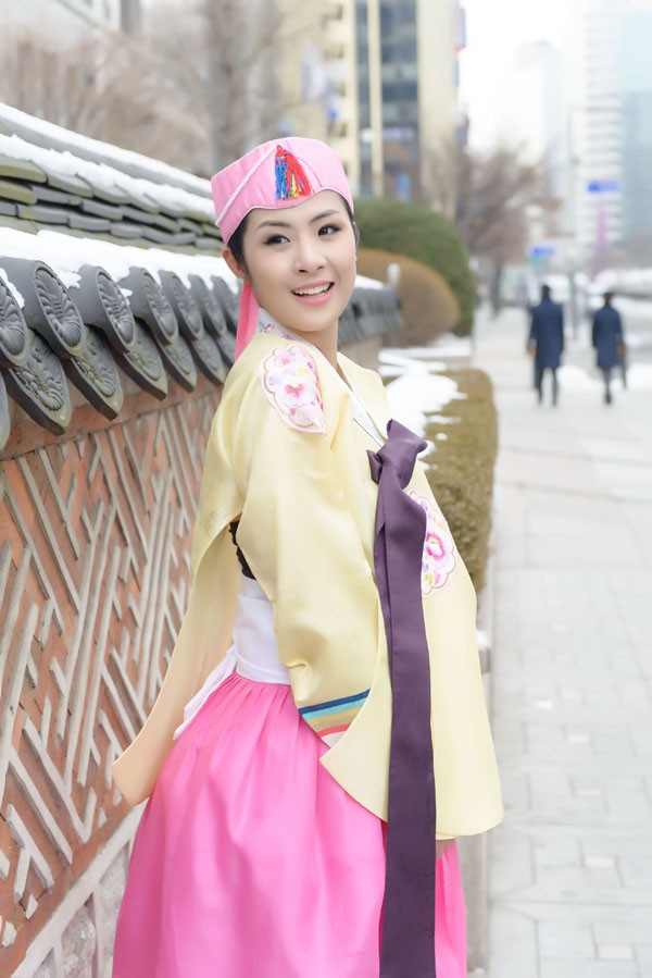 Ngọc Hân mặc Hanbok lộng lẫy ở Hàn Quốc - ảnh 10