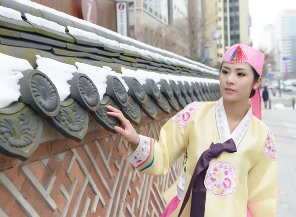 Ngọc Hân mặc Hanbok lộng lẫy ở Hàn Quốc - ảnh 11