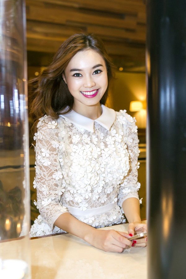 Nương của 'Cánh đồng bất tận' lột xác xinh đẹp - ảnh 4