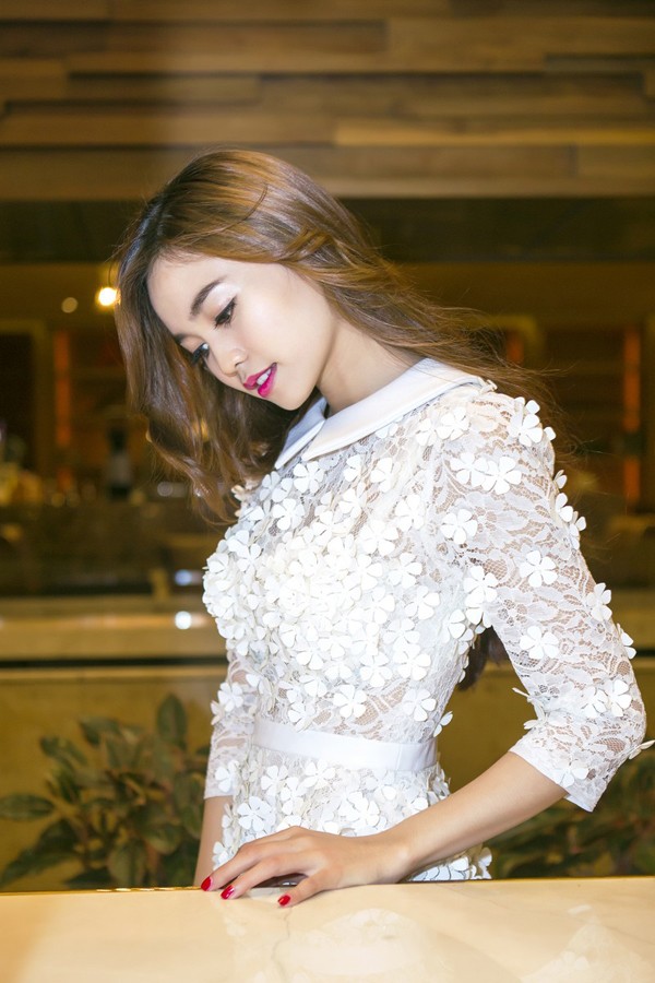 Nương của 'Cánh đồng bất tận' lột xác xinh đẹp - ảnh 6
