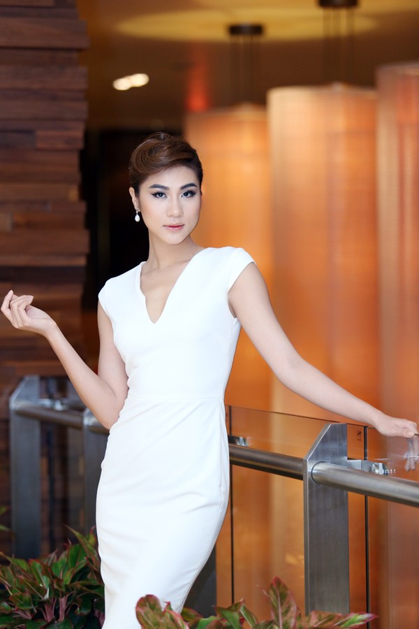 Siêu mẫu Kim Dung lấp ló vòng một gợi cảm - ảnh 10