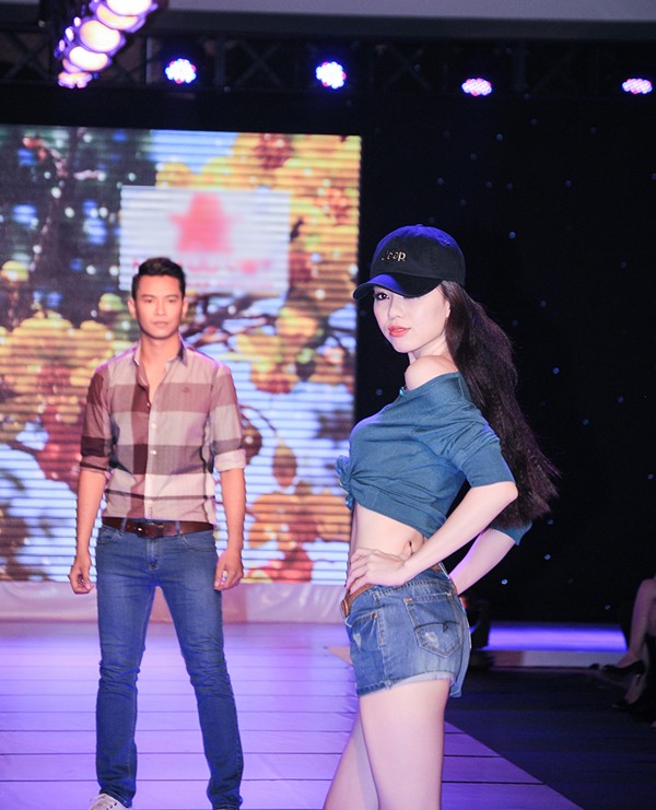 Không mặc 'thảm họa', Vũ Hoàng Điệp thêm gợi cảm - ảnh 12