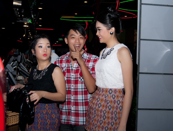 'Bà già' Thúy Nga 'cưa sừng làm nghé' ở rạp phim - ảnh 2