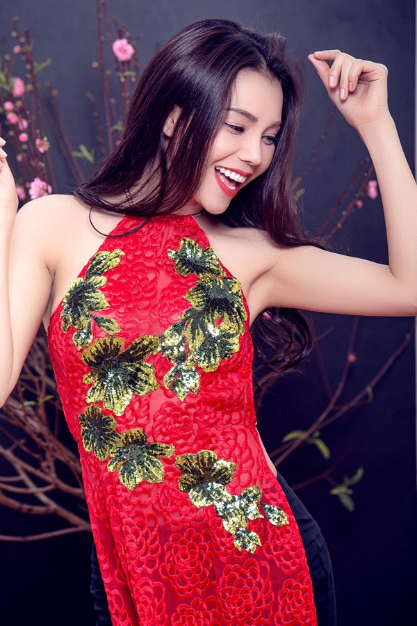 Trà Ngọc Hằng dịu dàng trong MV 'Câu chuyện đầu năm' - ảnh 2