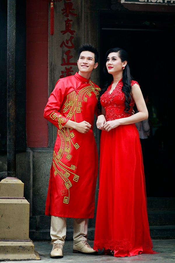 Lâm Chi Khanh đẹp dịu dàng với áo dài - ảnh 9