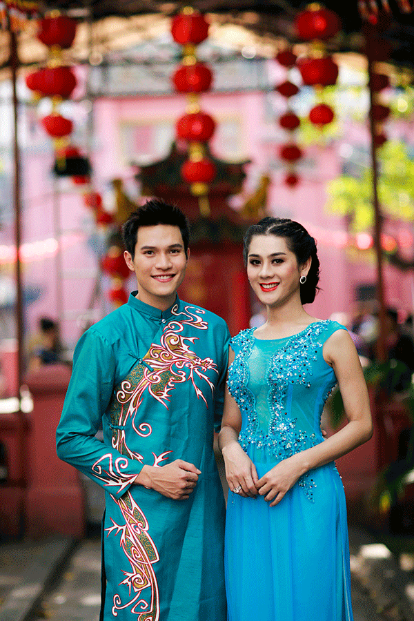 Lâm Chi Khanh đẹp dịu dàng với áo dài - ảnh 5