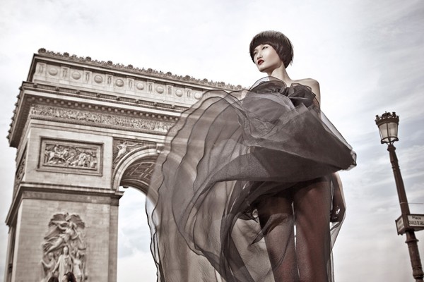 Kha Mỹ Vân hóa 'nàng Xuân' bí ẩn, quyến rũ giữa Paris - ảnh 3