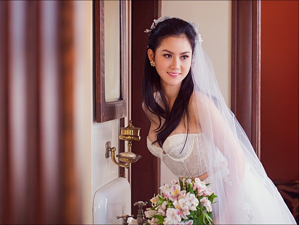 Tristine Trâm Bùi lần đầu chụp ảnh nội y - ảnh 1