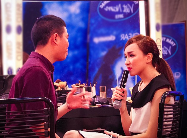 Thảo My xinh đẹp, xì-tin ở hậu trường Vietnam Idol - ảnh 11