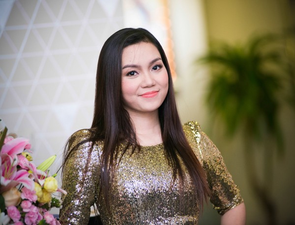 Ngọc Anh hát cực 'sung' trong minishow - ảnh 3