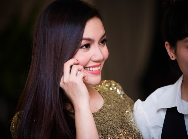 Ngọc Anh hát cực 'sung' trong minishow - ảnh 5