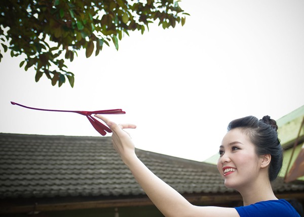 Á hậu Thụy Vân giản dị, thân thiện thăm người khuyết tật - ảnh 7