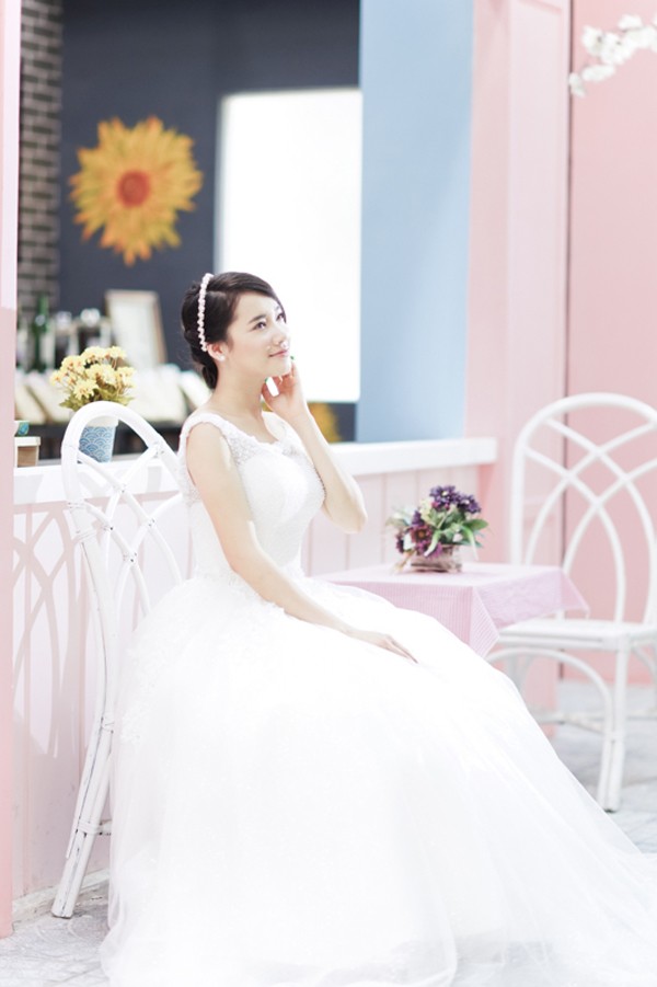 Nhã Phương mặc váy cưới đẹp như thiên thần - ảnh 4
