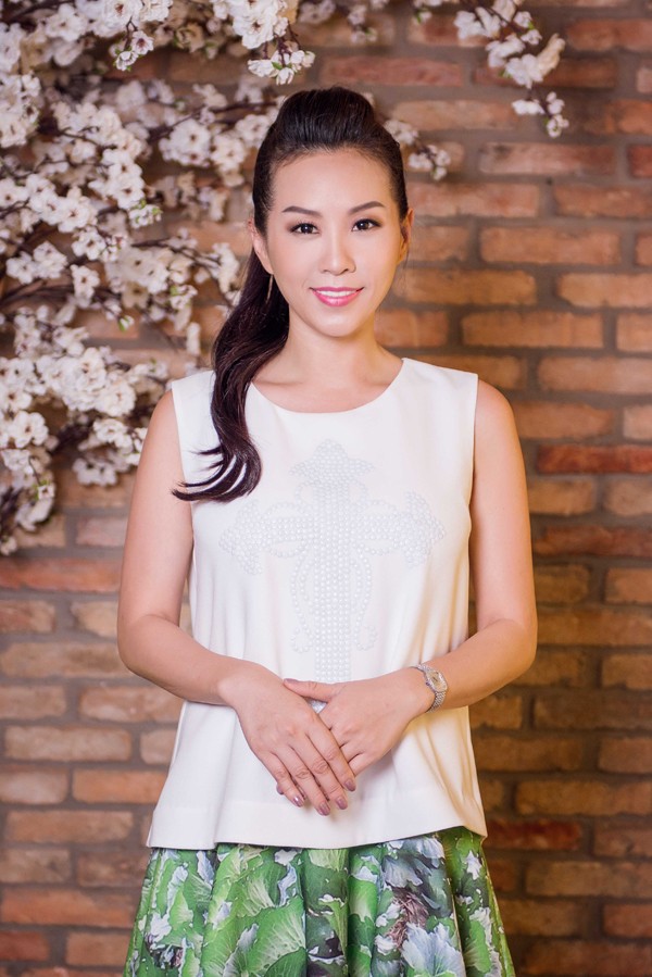 Hoa hậu Thu Hoài làm bà chủ nhà hàng ẩm thực - ảnh 2