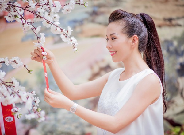 Hoa hậu Thu Hoài làm bà chủ nhà hàng ẩm thực - ảnh 4
