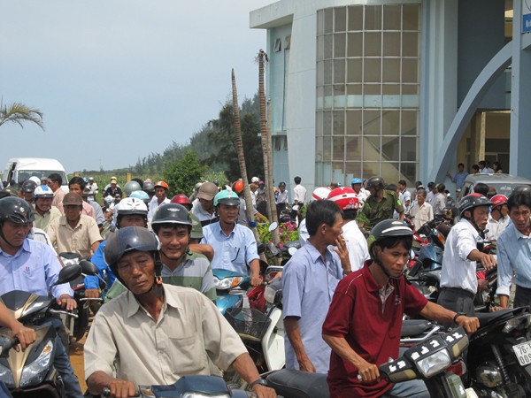 Ngư dân Lý Sơn phản đối Trung Quốc xâm phạm chủ quyền - ảnh 3