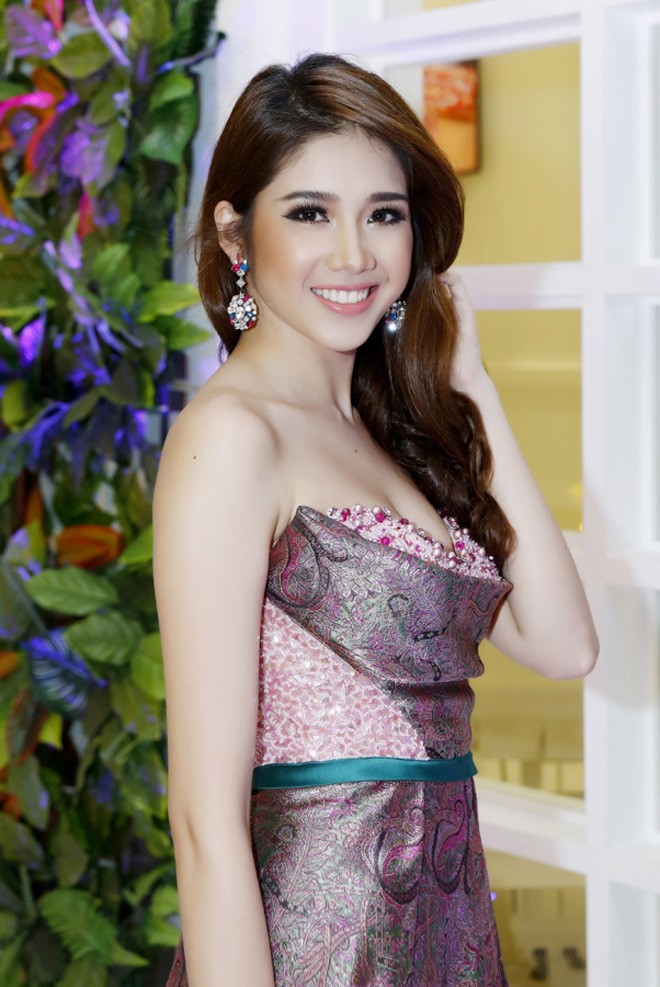 Á hậu Thanh Vy khoe sắc bên Hoa hậu Đại dương - ảnh 7