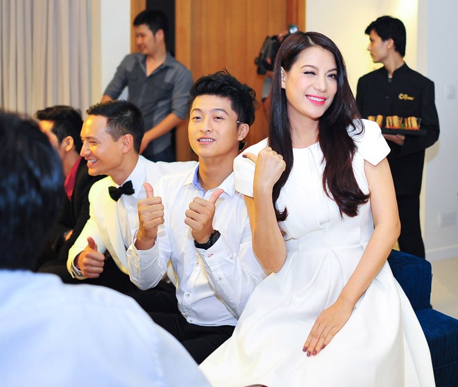 Trương Ngọc Ánh xinh đẹp bên tài tử gốc Việt điển trai - ảnh 8