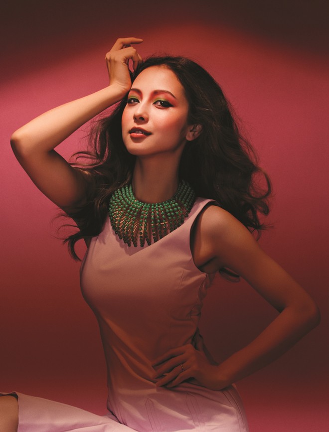 Jennifer Phạm hóa 'yêu nữ thích hàng hiệu' - ảnh 2