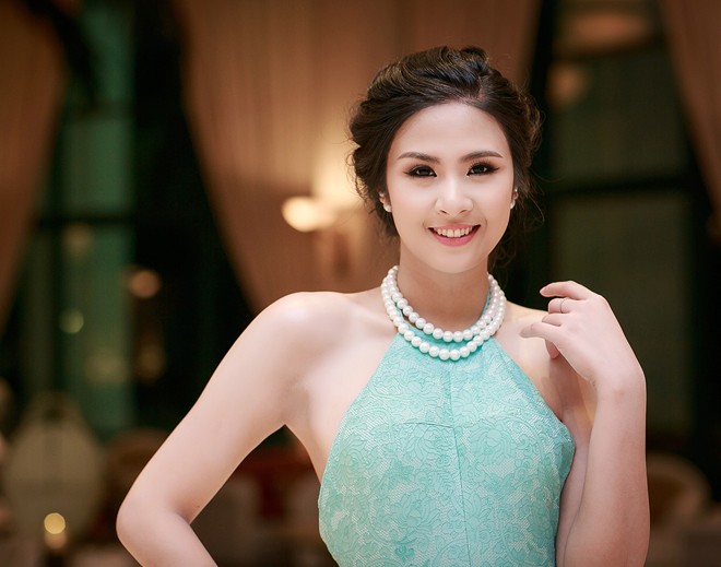 Ngọc Hân khoe lưng trần nõn nà - ảnh 4