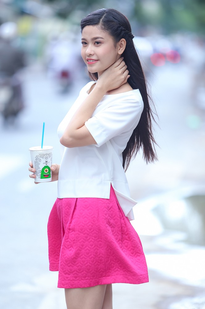 Trương Quỳnh Anh hóa quý cô sành điệu trên phố - ảnh 3