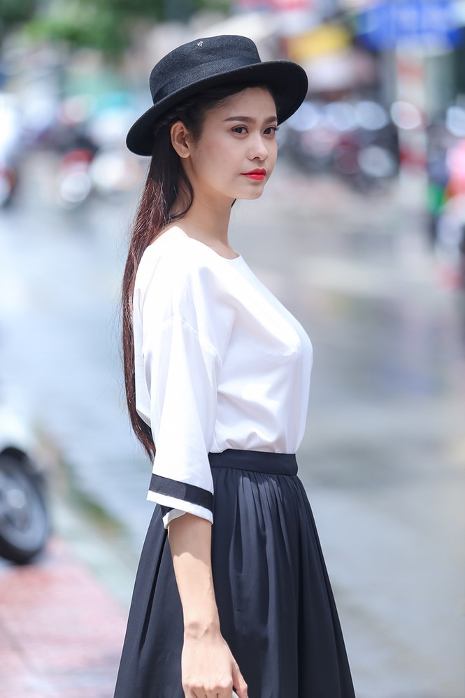 Trương Quỳnh Anh hóa quý cô sành điệu trên phố - ảnh 10