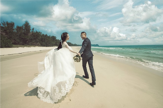 'Cá sấu chúa' Quỳnh Nga tung ảnh cưới đẹp lung linh - ảnh 1