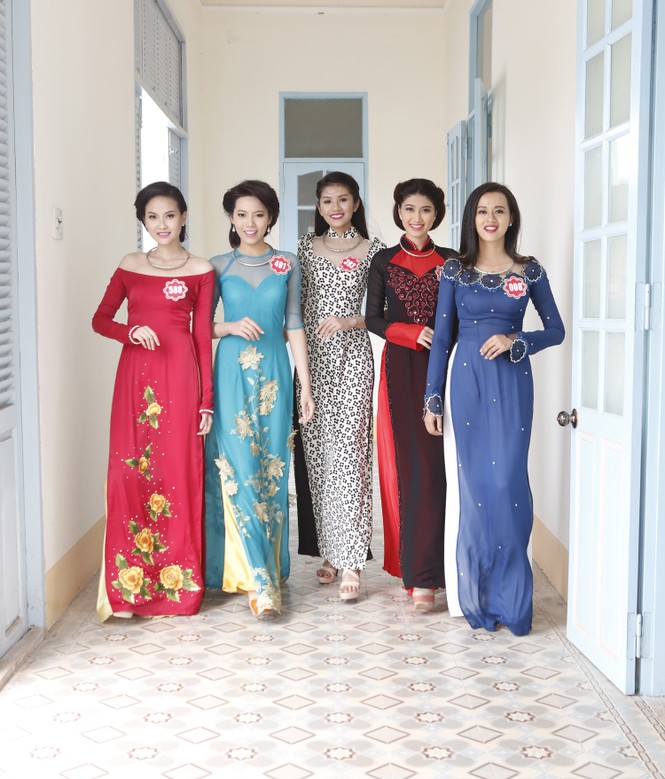 Thí sinh duyên dáng với áo dài của NTK Ngô Nhật Huy - ảnh 4
