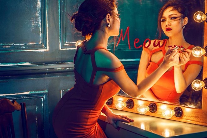 Thủy Top lại gây 'sốt' với bộ ảnh bốc lửa, gợi cảm - ảnh 4