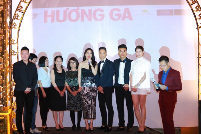 Trang Trần khoe chân miên man, Ngọc Ánh chúm chím môi cười - ảnh 9