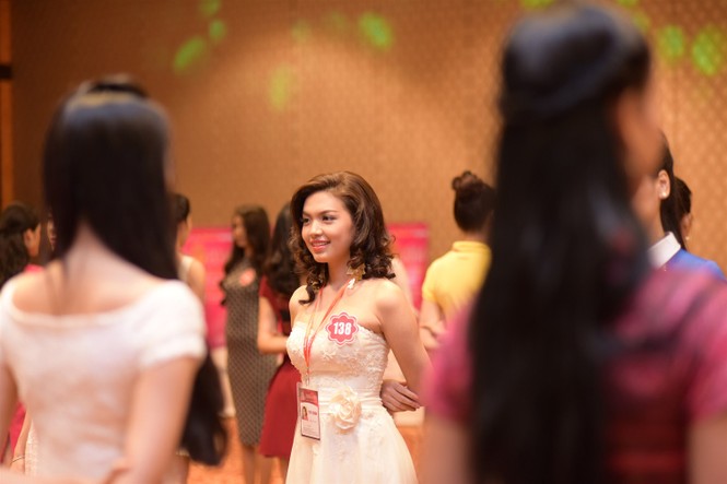 Thí sinh hoa hậu trải nghiệm trên sàn catwalk - ảnh 9