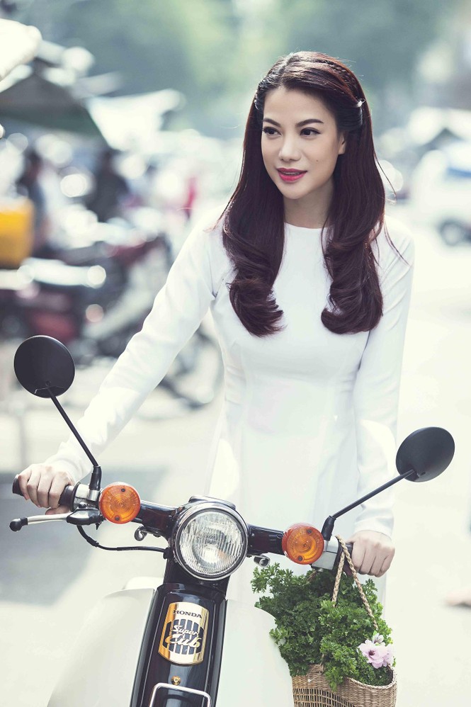 Có một Trương Ngọc Ánh dịu dàng nơi phố cổ Hà thành - ảnh 1
