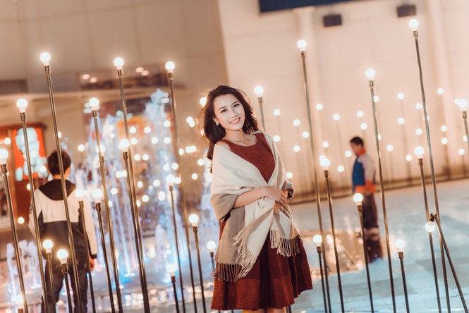 Người đẹp Thanh Tú rạng ngời đón Giáng sinh - ảnh 4