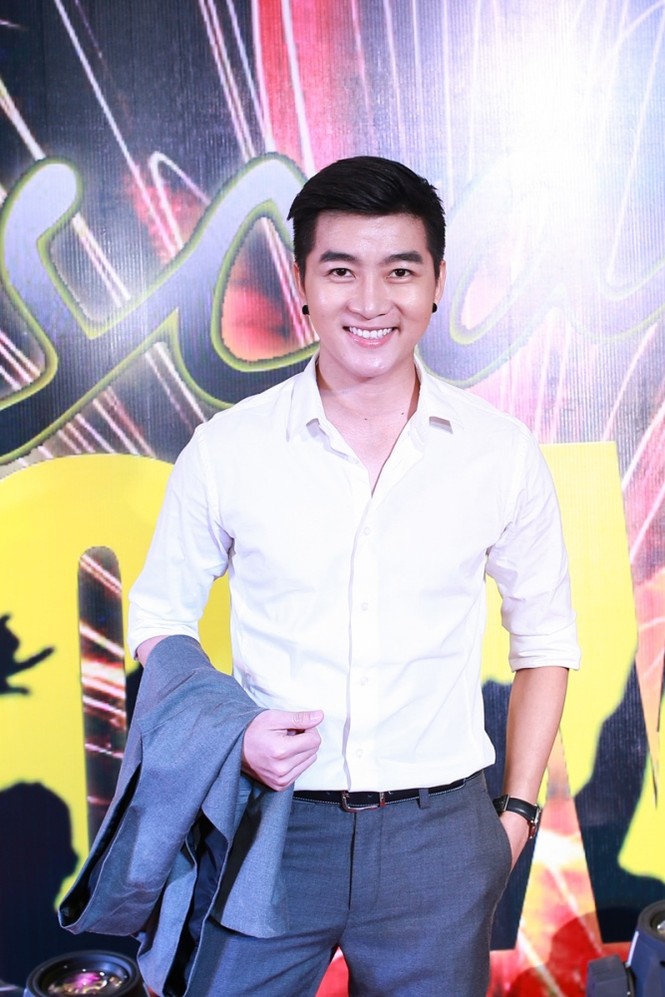 Hương Giang Idol bẽn lẽn bên bạn trai Việt kiều - ảnh 11