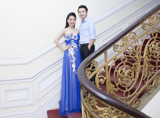 Lê Khánh xuất hiện gợi cảm cùng chồng sau lễ cưới - ảnh 7