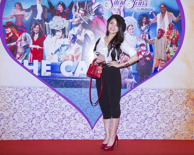 Hồ Quỳnh Hương hát nhạc kịch 'tầm cỡ' Hollywood - ảnh 8