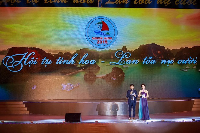 Á hậu Thụy Vân lộng lẫy làm MC Carnaval Hạ Long - ảnh 11